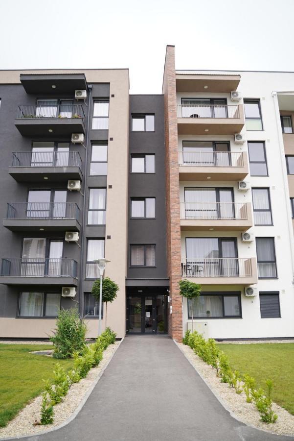 Silence Appartments Oradea Exterior foto