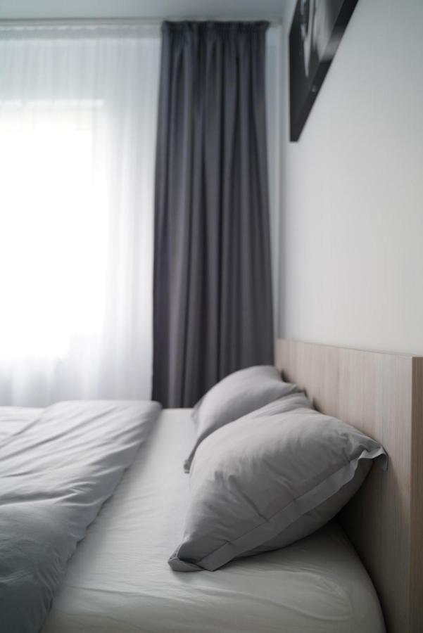 Silence Appartments Oradea Exterior foto
